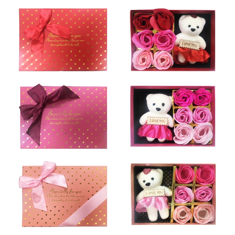 ADORNO ROSAS X6 CON OSO EN CAJA: