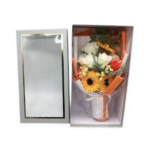 RAMO ROSAS Y GIRASOL EN CAJA: