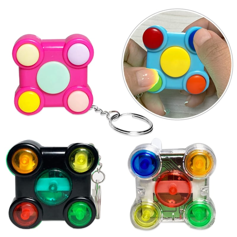 LLAVERO JUEGO LUZ (5CM);